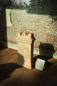 La casa de Mitrio y los columbarios funerarios en Mérida