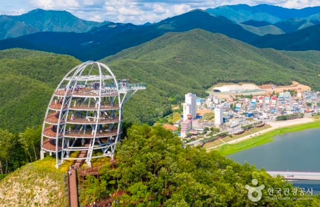 PARADA EN RUTA DE VIAJE A COREA DEL SUR NAMI ISLAN